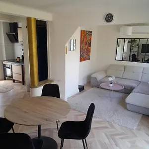 Appartement Aux Alyscamps 2, Climatisation, Wifi, Parking, Arles